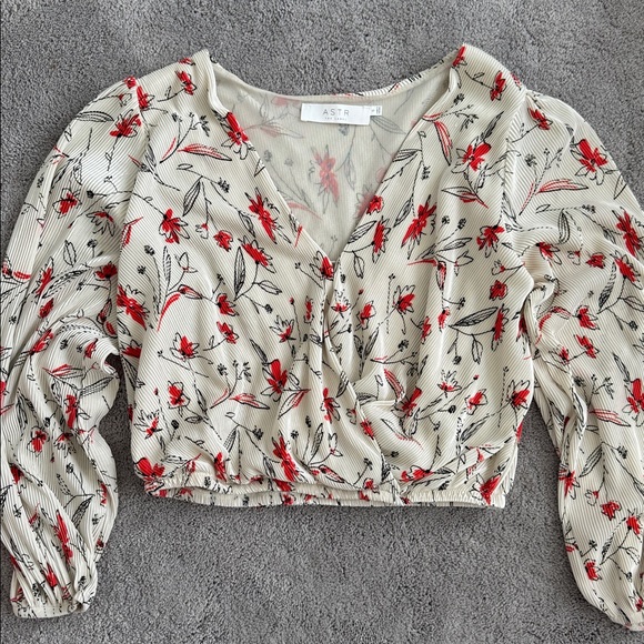 Astr Tops - Astr Cream and Tan V-neck 3/4 Sleeve Cropped Ruched Wrap Blouse